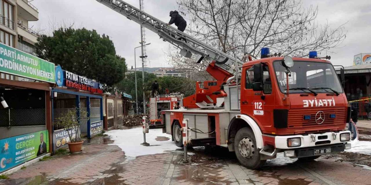 Yalova’da Çatı Yangını Korkuttu