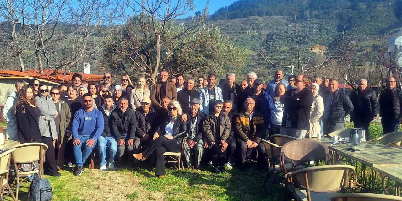 İyi Parti Selçuk’ta Toplu İstifa