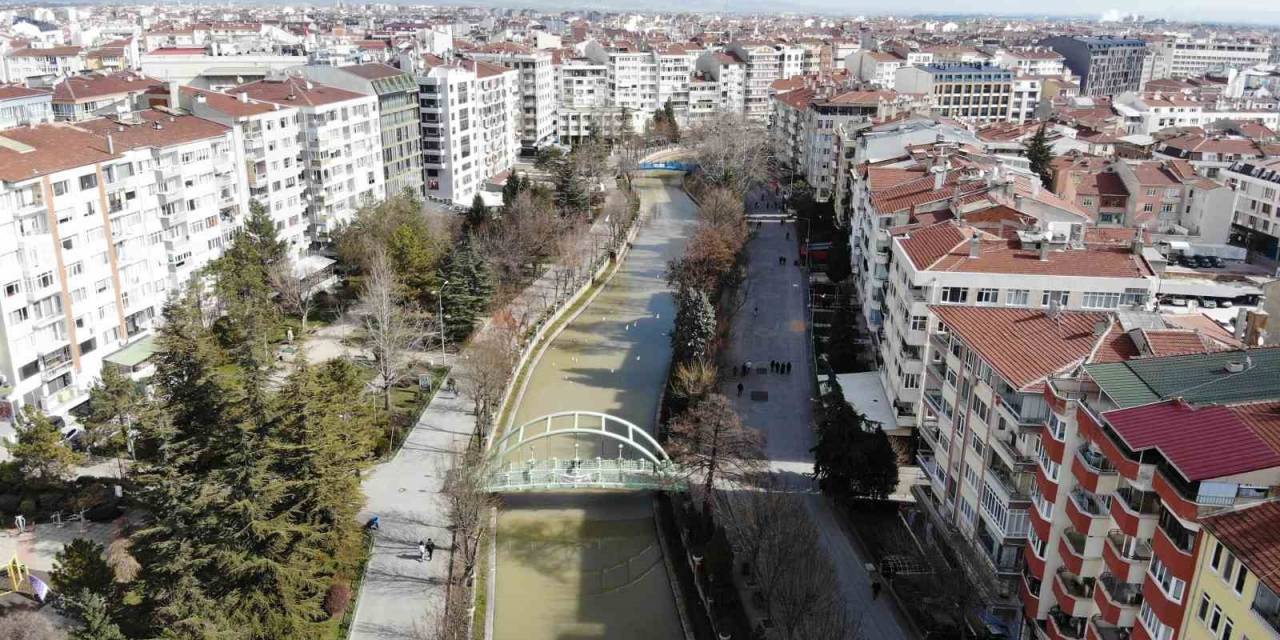 Porsuk Çayı’nın Rengi Yağışlar Sonrası Değişti