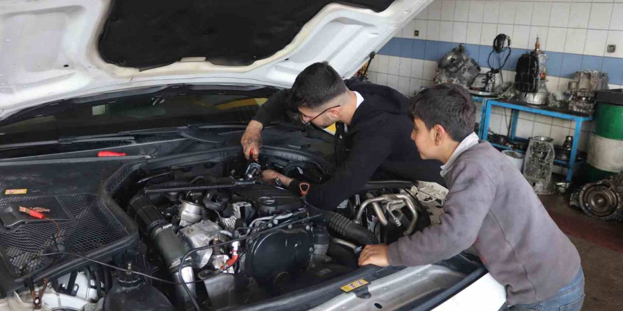 Sanayideki Çırak Sorununa Babadan Oğula Çözüm