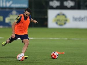 Fenerbahçe’de Beşiktaş Maçı Hazırlıkları Sürüyor