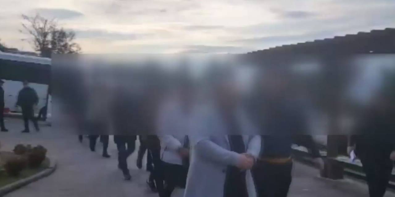 Vatandaşları 30 Milyon Lira Dolandıran 8 Şahıs Tutuklandı