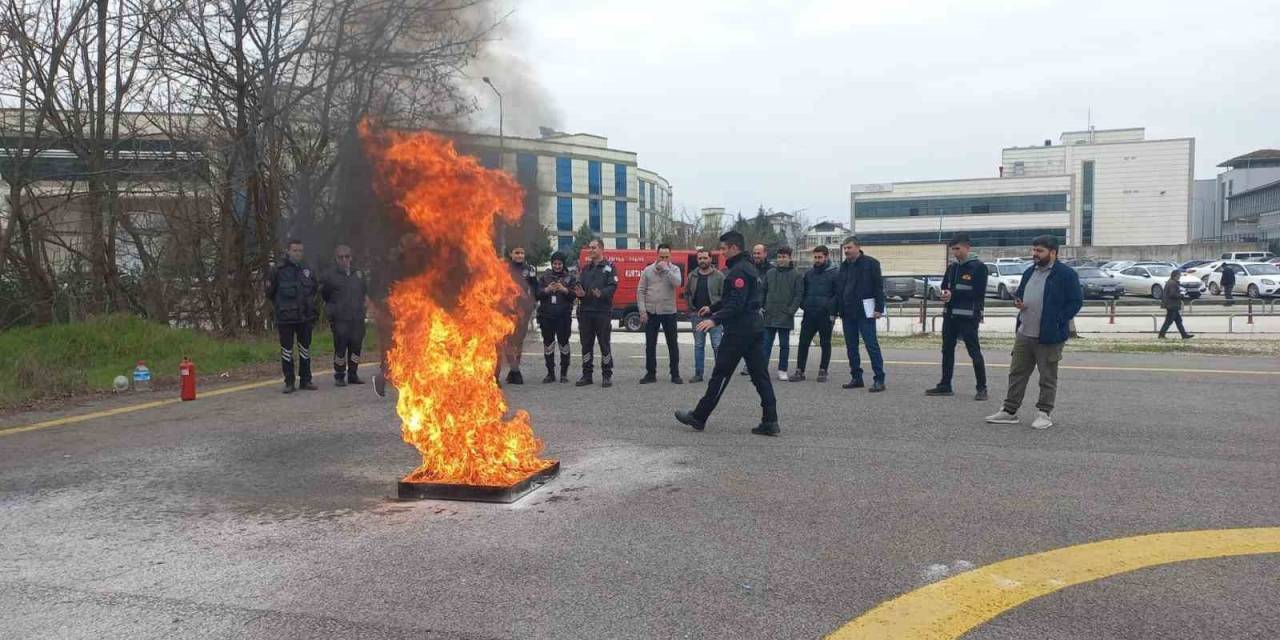 Hastanede Sirenler Eğitim Ve Tatbikat İçin Çaldı