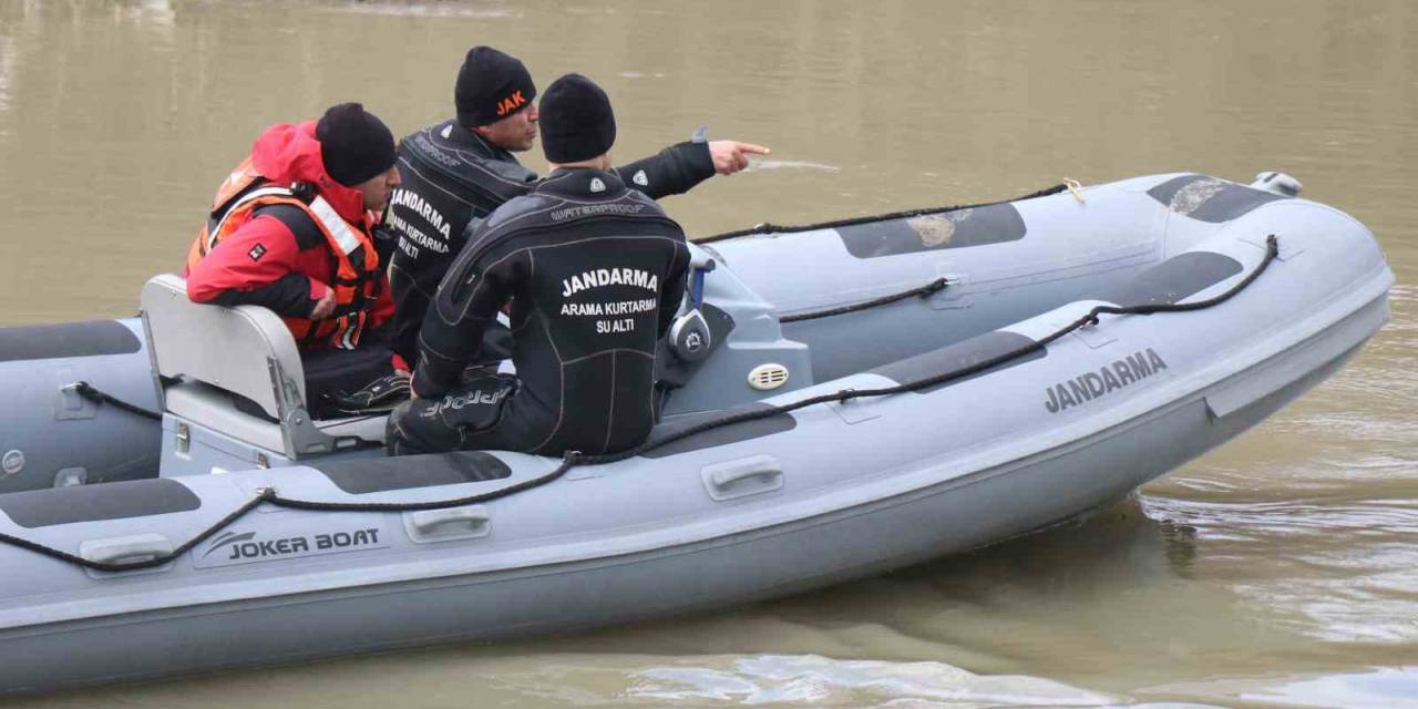 Ekipler Her Yerde Onu Arıyor: Eşinin Kendisini Öldüreceğini İhbar Edip Ortadan Kayboldu