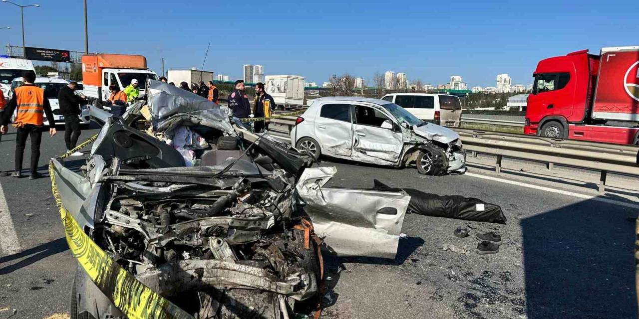 Tem Otoyolu’nda Zincirleme Trafik Kazası: 1 Ölü