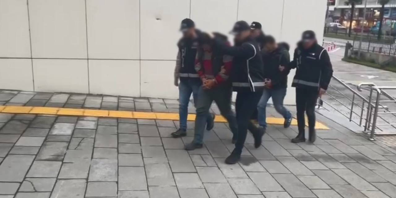 Ordu’da Otomobilde 6 Adet Ruhsatsız Tabanca Ele Geçirildi: 1 Tutuklama