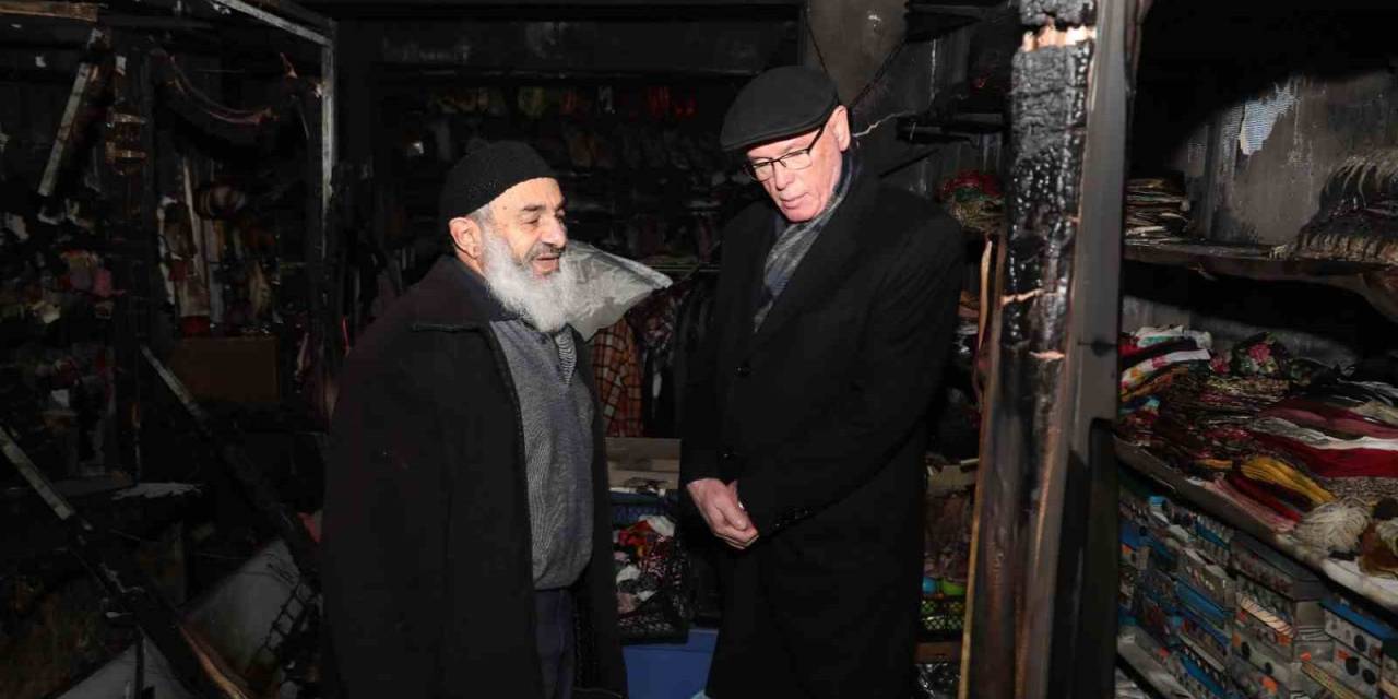 Başkan Kurt’tan Yangında İşyeri Zarar Gören Esnafa Geçmiş Olsun Ziyareti