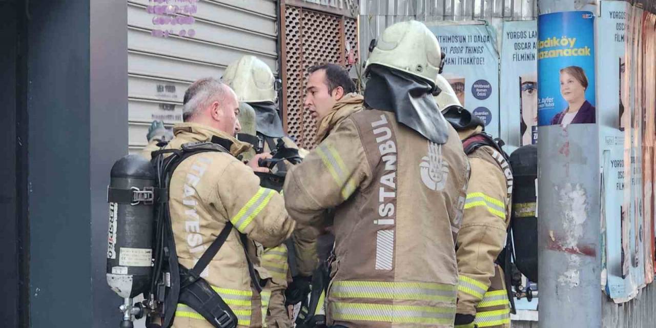 Kadıköy’de Otelde Yangın