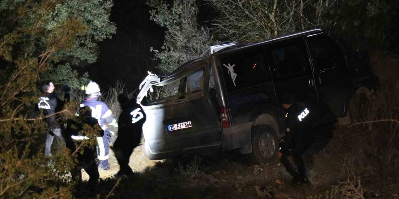 Akraba Ziyaretine Giden Anne Ve Oğlunu Taşıyan Araç Uçuruma Yuvarlandı: 1 Ölü, 1 Yaralı