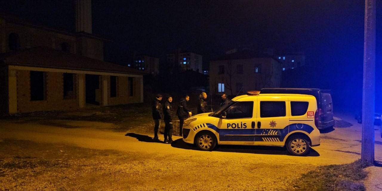 Kimliği Belirsiz Kişilerce Silahla Vurulan Şahıs Tedavi Altına Alındı