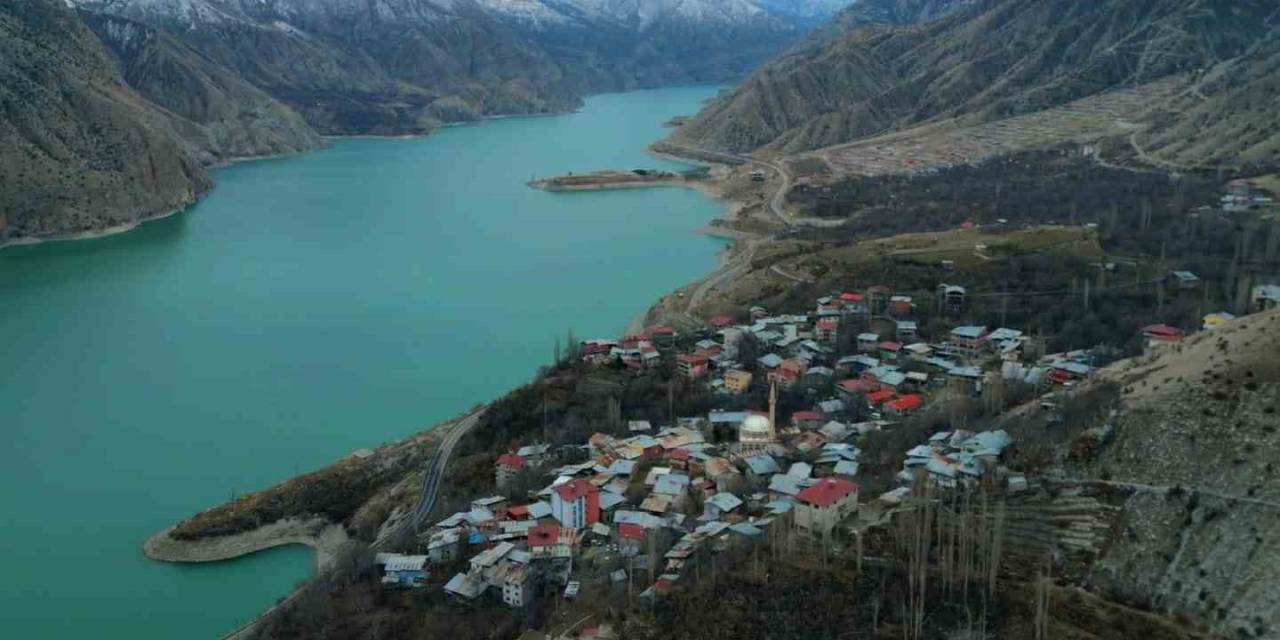 Balıklı Köy, Tortum Gölü Manzarasıyla Hayran Bırakıyor