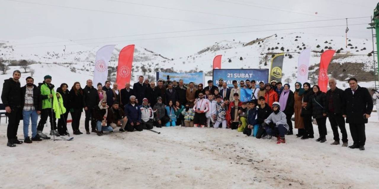 “21 Şubat Kurtuluş Kayak Kupası” Finalinde Dereceye Girenlere Ödülleri Verildi
