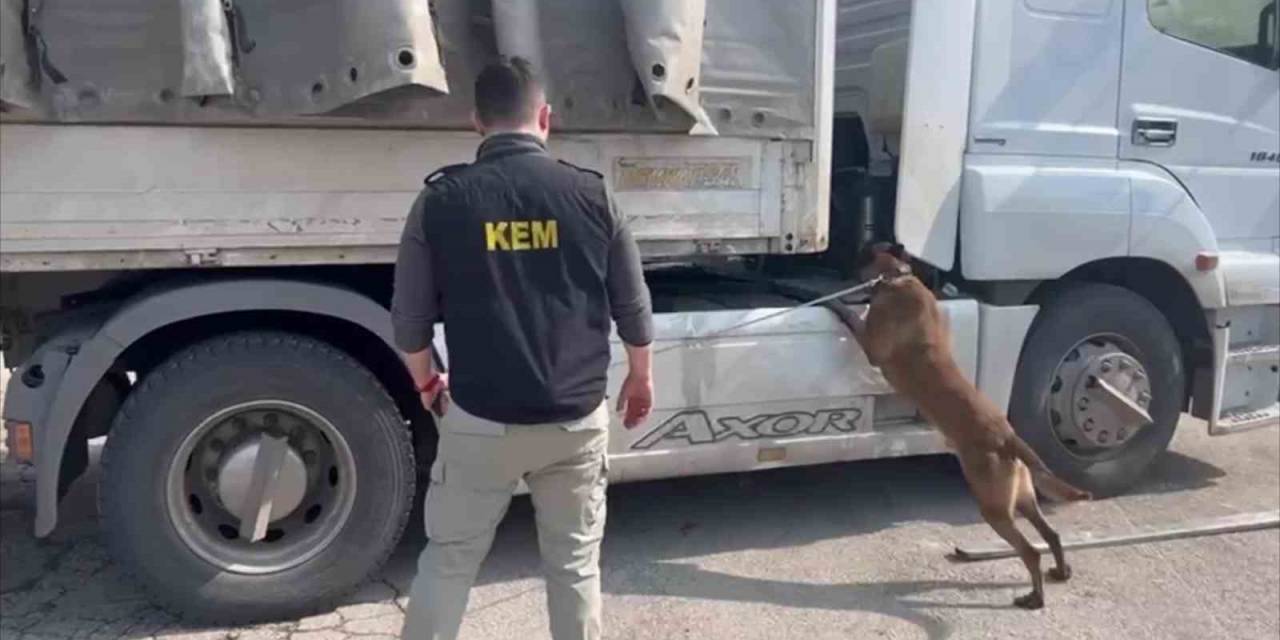 Adana’da Sunta İçine Zulalanmış 100 Kilogram Esrar Ele Geçirildi