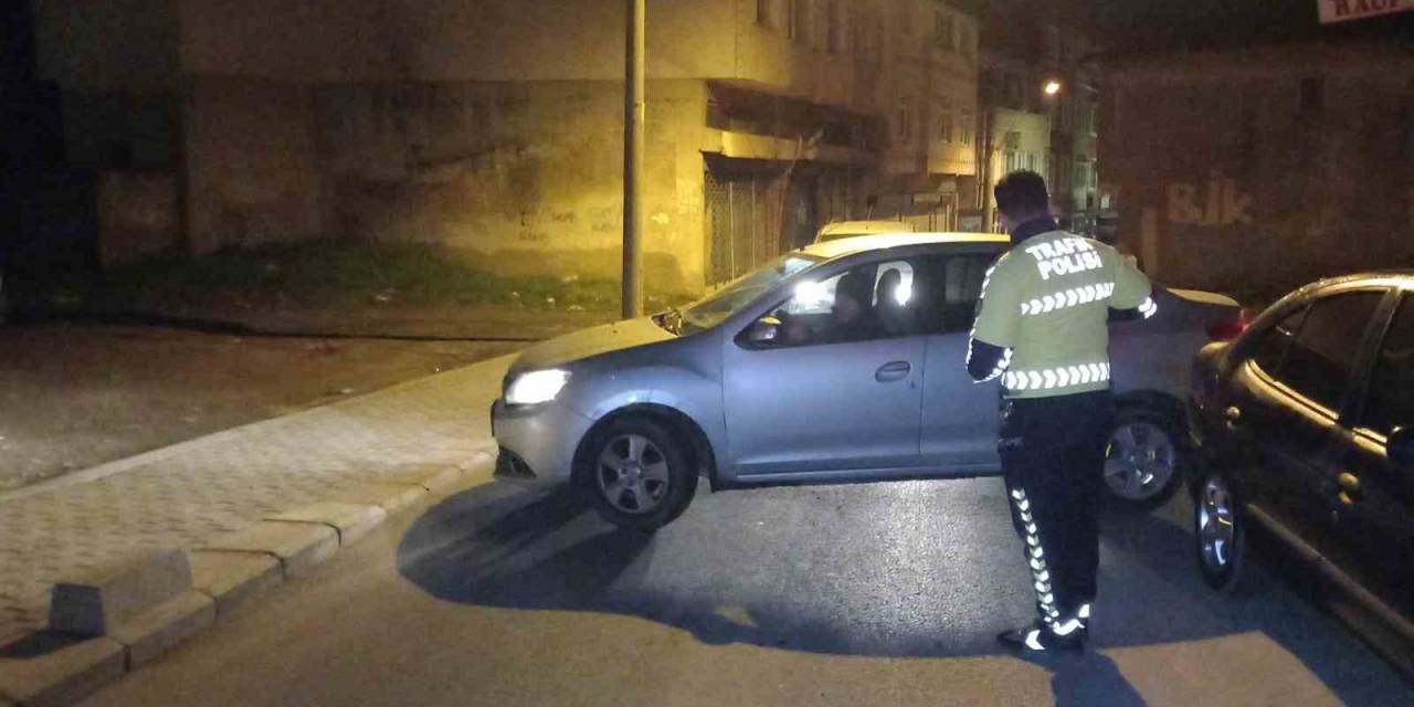 Ters Yönde Seyrederken Polise Yakalanan Alkollü Sürücüye 38 Bin 832 Lira Ceza