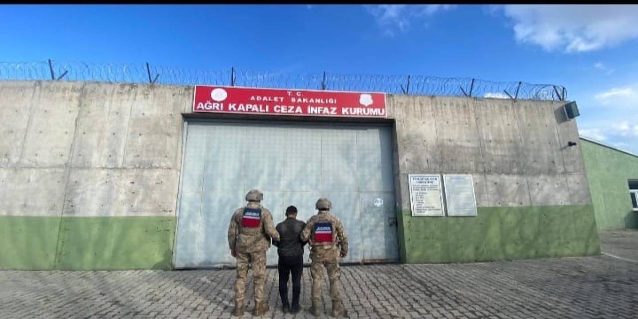 Ağrı’da 4 Firari Yakalandı