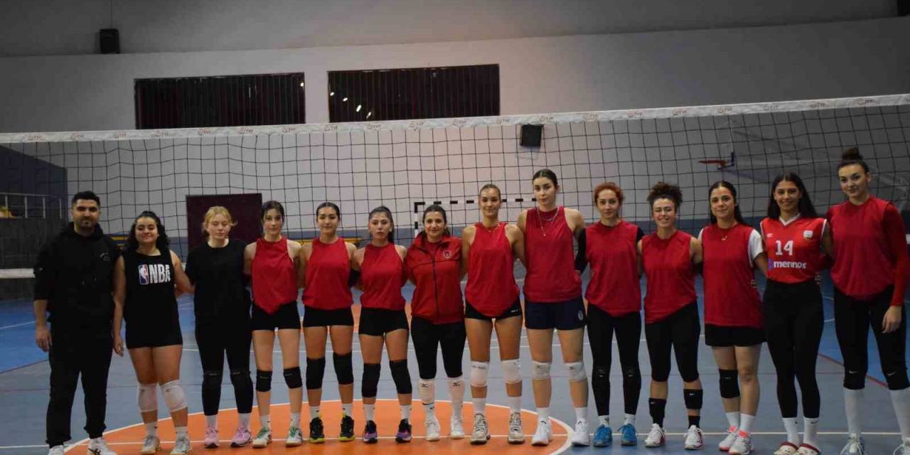 Depremzede Kadın Sporcular, Voleybolda Başarılara İmza Atıyor