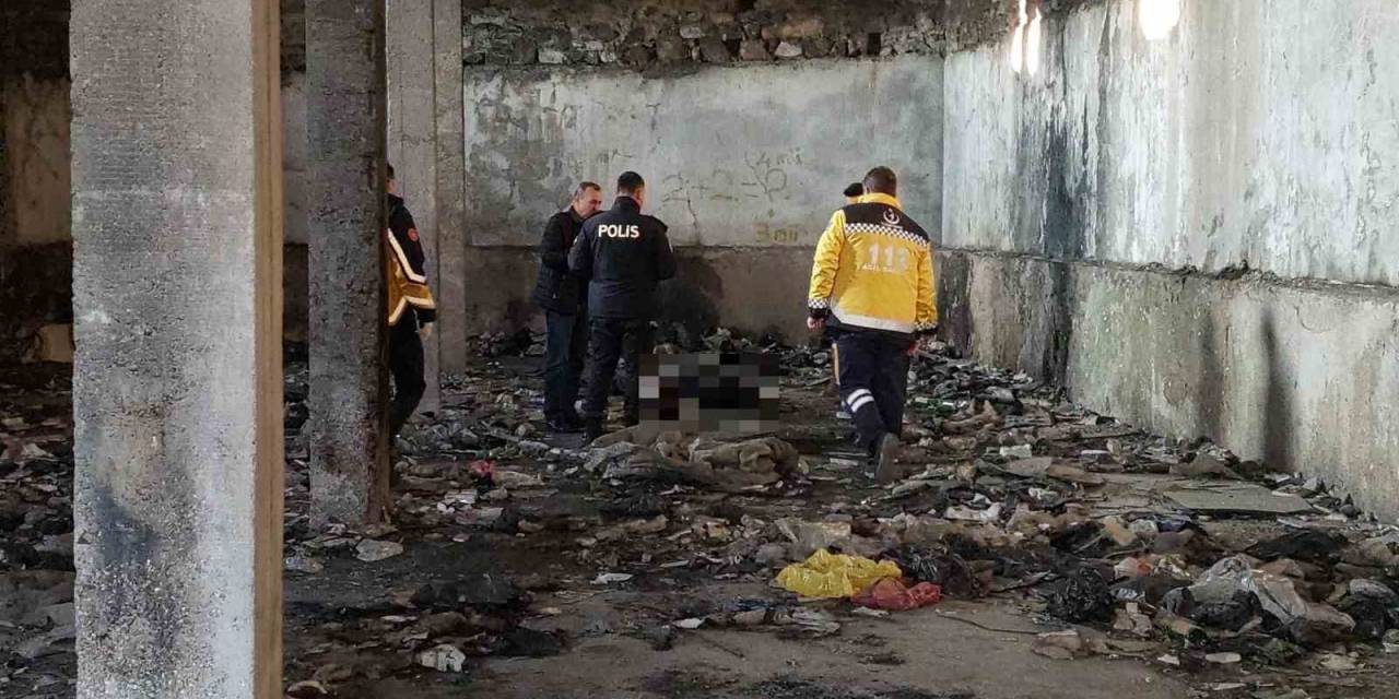 Metruk Binada Ceset Bulundu