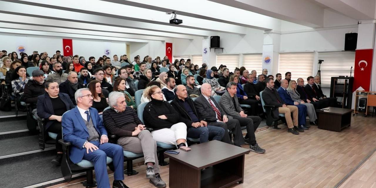 Sinop’ta ’bağımlı Olma, Özgür Ol’ Konferansı