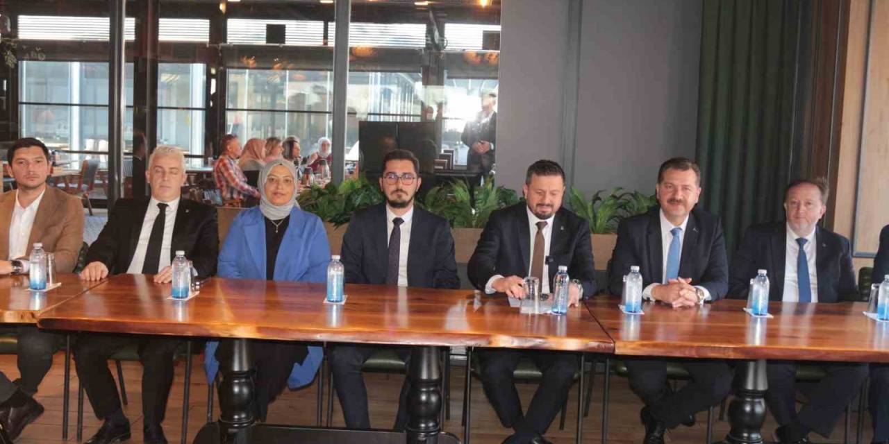 Ak Parti Balıkesir İl Başkanlığı Cumhurbaşkanı Erdoğan’ı Bekliyor