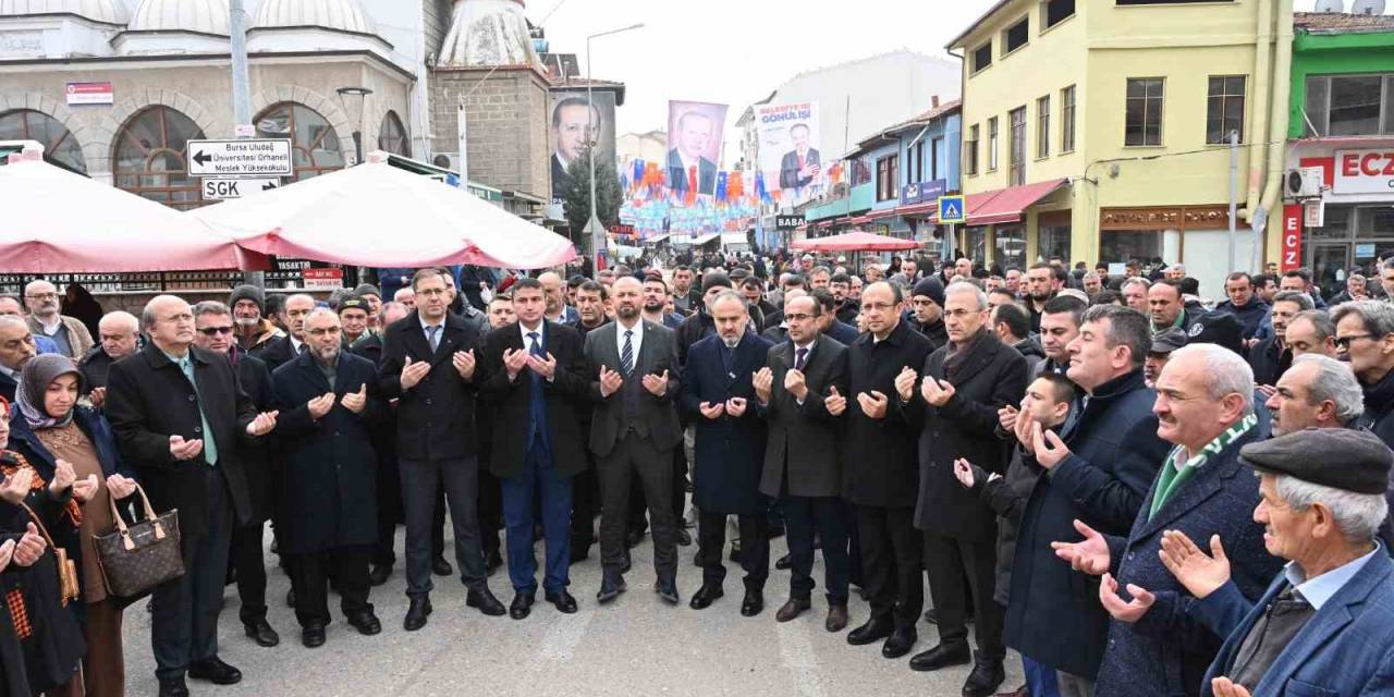 Başkan Aktaş: "İş Bilenin, Kılıç Kuşananın"