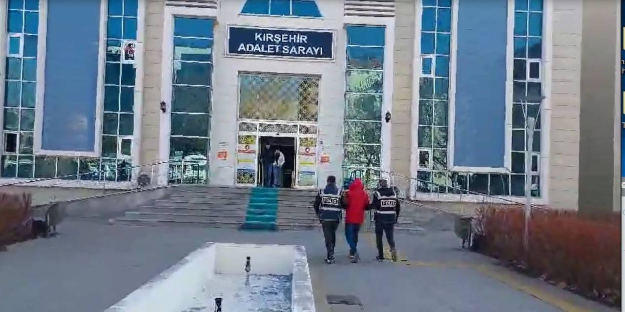 Otomobil Faresi Polisten Kaçamadı