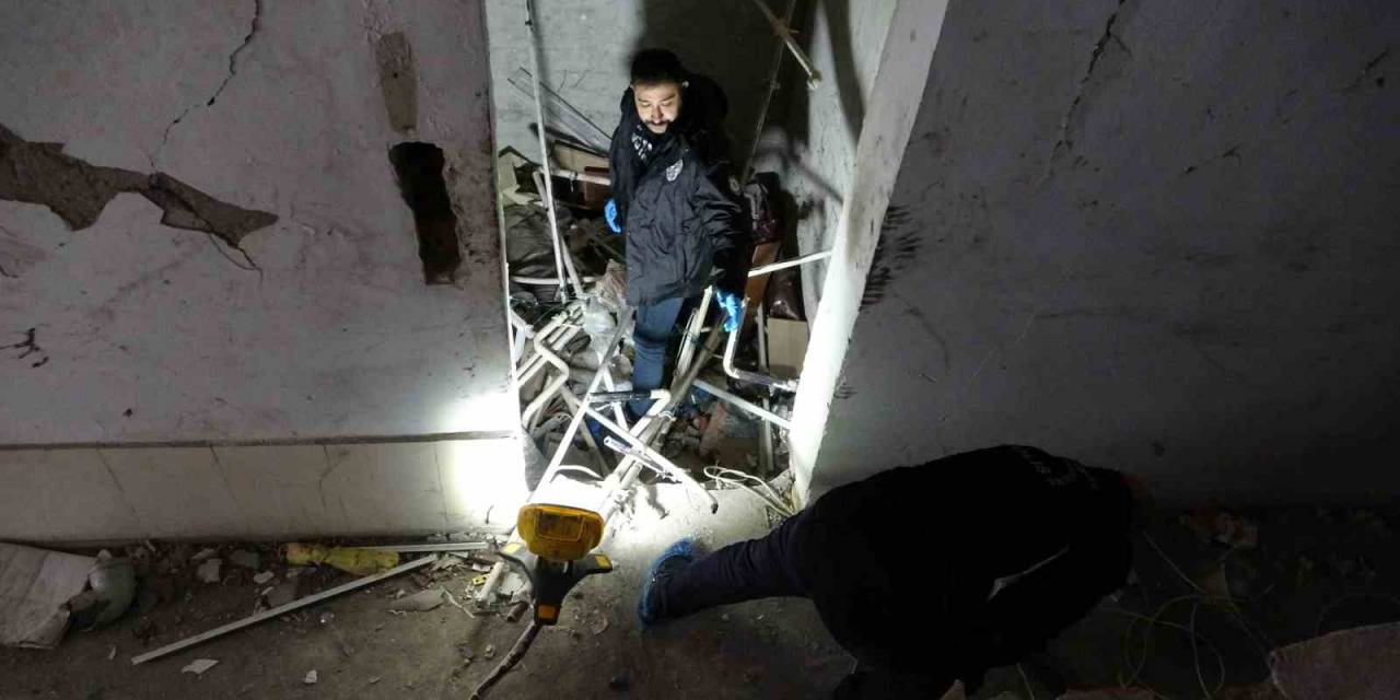 Hasarlı Binada Asansör Boşluğuna Düşen Şahıs Ağır Yaralandı