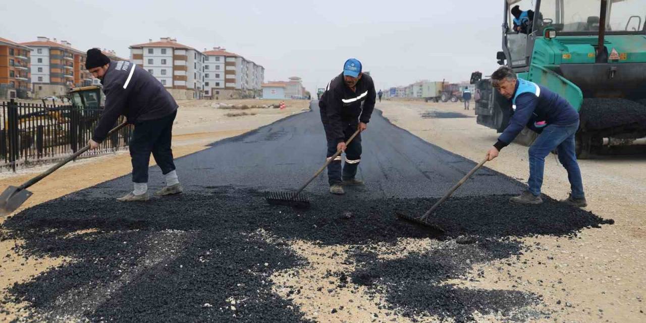 Karaman Belediyesi Asfalt Çalışmalarına Hız Kesmeden Devam Ediyor