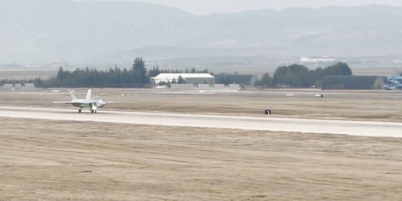 Msb, Kaan’ın Uçuşuna İlişkin Yeni Görüntüler Paylaştı