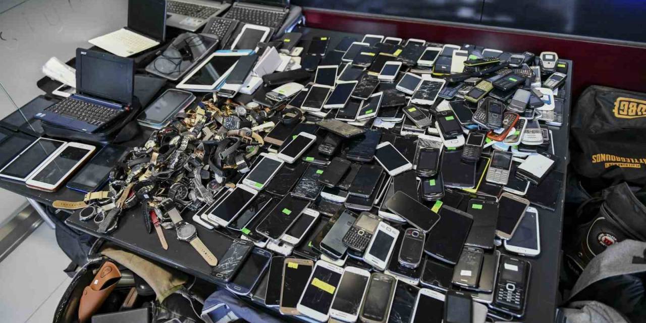 Ankara’da Toplu Taşıma Araçlarında Unutulan Eşyalar Açık Artırma İle Satışa Çıkıyor