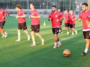 Adanaspor’da Teknik Ekip Ve Futbolcular Bayramlaştı