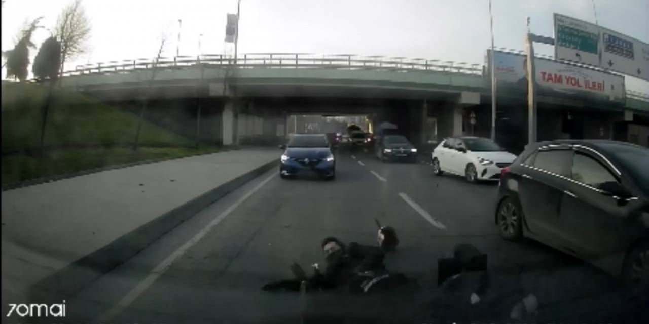 Kağıthane’de Feci Kaza Kamerada: Metrelerce Sürüklenip Altına Girdi