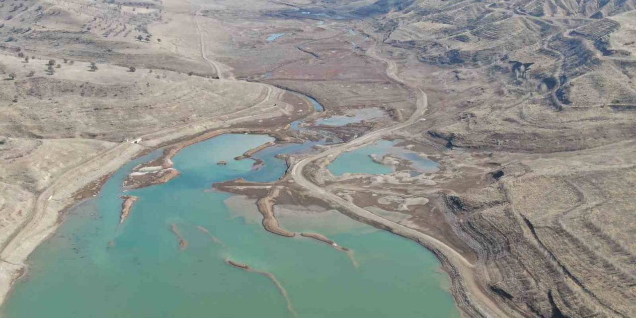 4 Eylül Barajında Tehlike Çanları Çalıyor