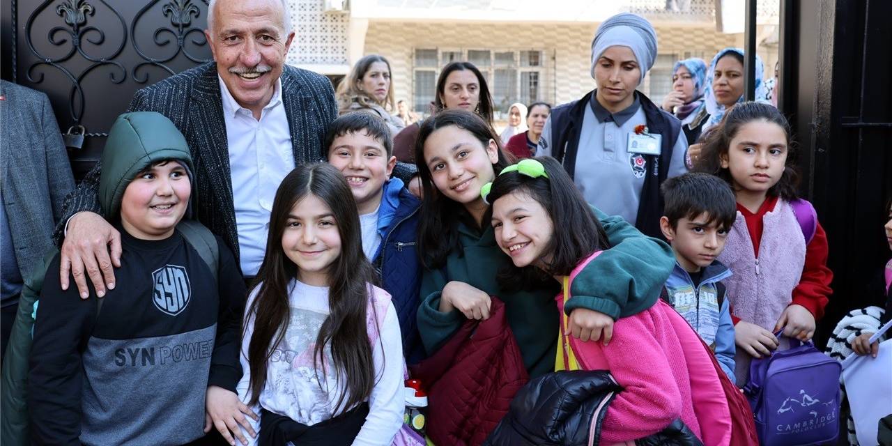 Başkan Gültak: "Hizmet Ve Projelerimizi Artırarak Sürdüreceğiz, En Az Bin Yeni Konut Sözü Veriyoruz"