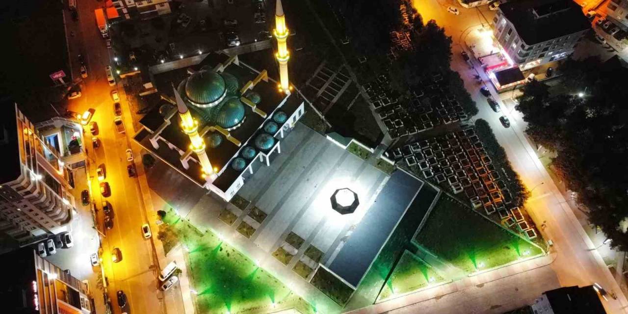 Dünya Kur’an Güzel Okuma Birincisi Abdullah Sadien Canik’e Geliyor