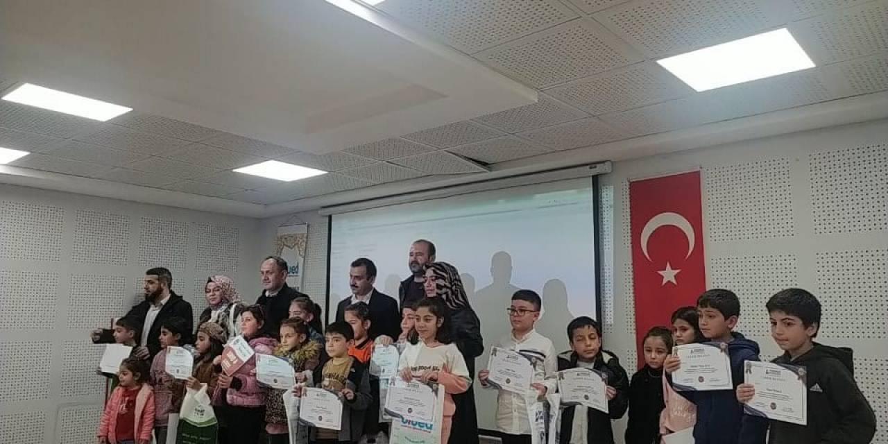 Aydınlık Yarınlara Kitap Okuma Yarışması Düzenlendi