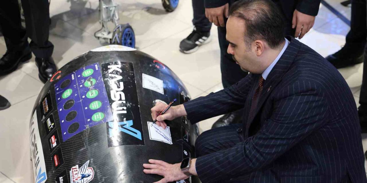 Bakan Kacır: “Konya Tarım Makineleri Sektöründe Önemli Bir Mesafe Kat Etti”