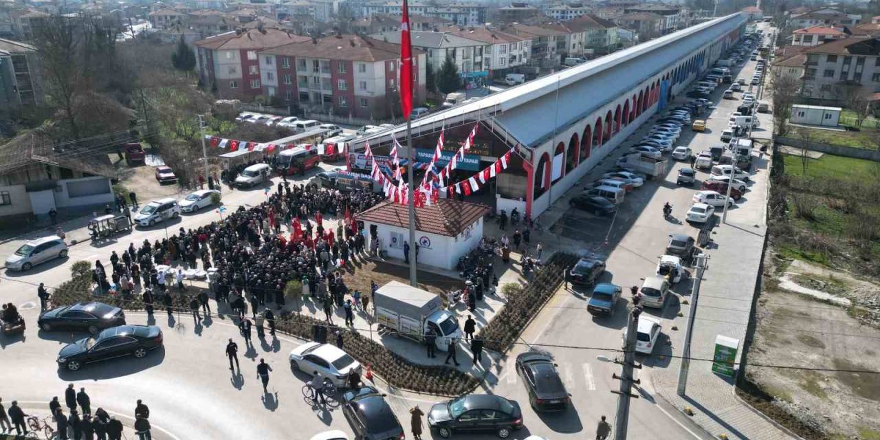 Bölgenin En Büyük Pazaryeri Açıldı