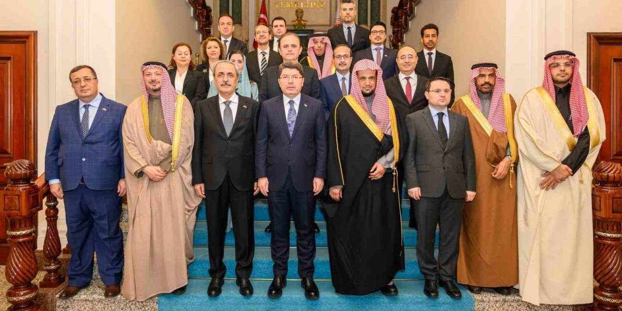 Bakan Tunç, Suudi Arabistan Başsavcısı Suud Bin Abdullah Almujib İle Görüştü