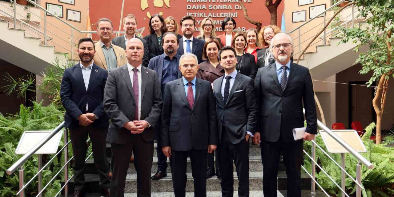 İsviçreli İş İnsanlarından Rektör Özaydın’a Ziyaret