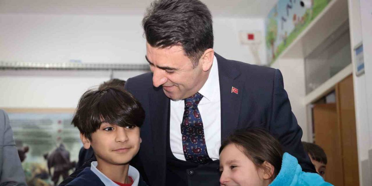 Söylediği Sözlerle Eğitime Verdiği Önemi Vurguladı