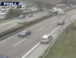 Korkunç kaza kamerada - VİDEO