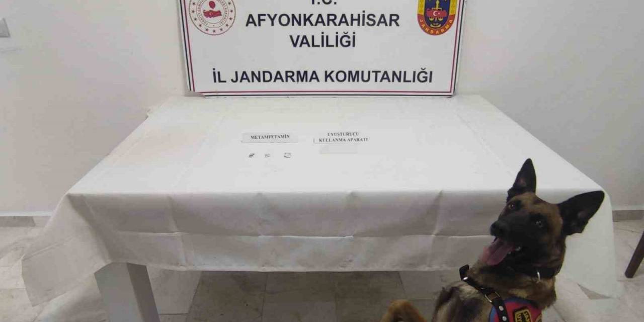 Uyuşturucu Kullanan 2 Şahıs Jandarmanın Yol Kontrolünde Yakalandı