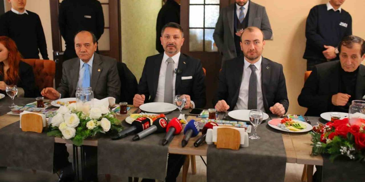 Genç Başkan Tepebaşı’nın Yüzünü Güldürecek