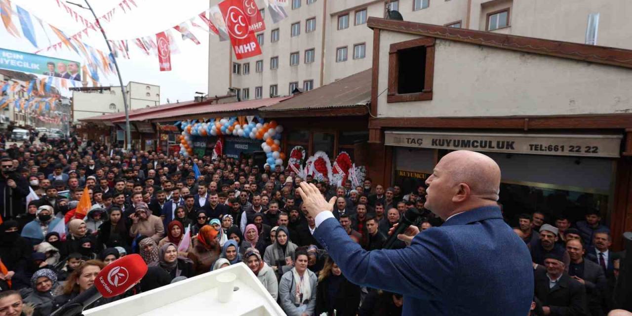 Başkan Sekmen’e Pasinler’de Sevgi Seli