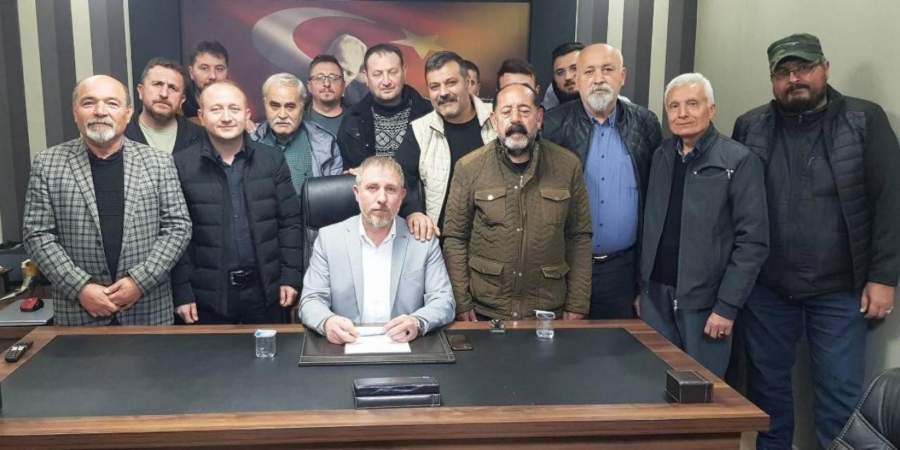 Uşak İyi Parti’de Toplu İstifa