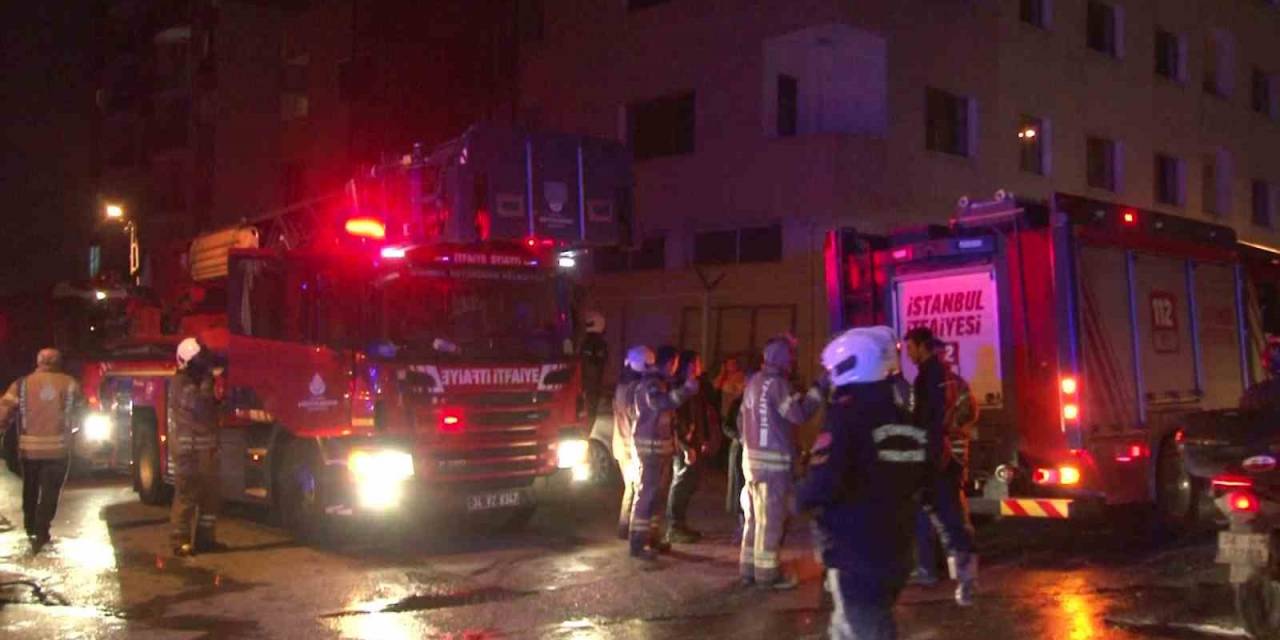 Ümraniye’de Trafo Yangını Paniğe Sebep Oldu