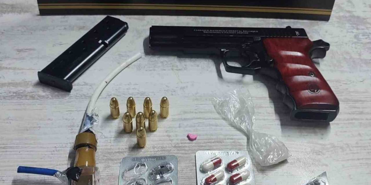 Uyuşturucuyla Yakalandı, 2 Suçtan Daha Arandığı Ortaya Çıktı
