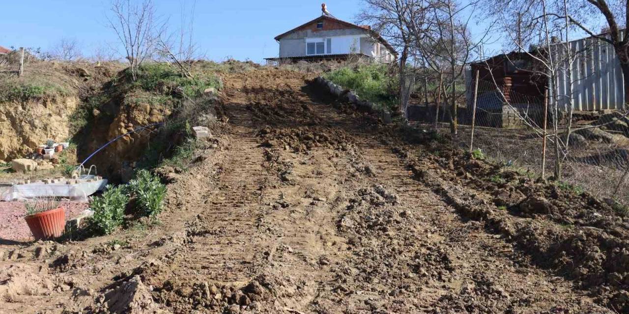 Gazi Ve Engelli Annesinin Çamur Çilesine Son