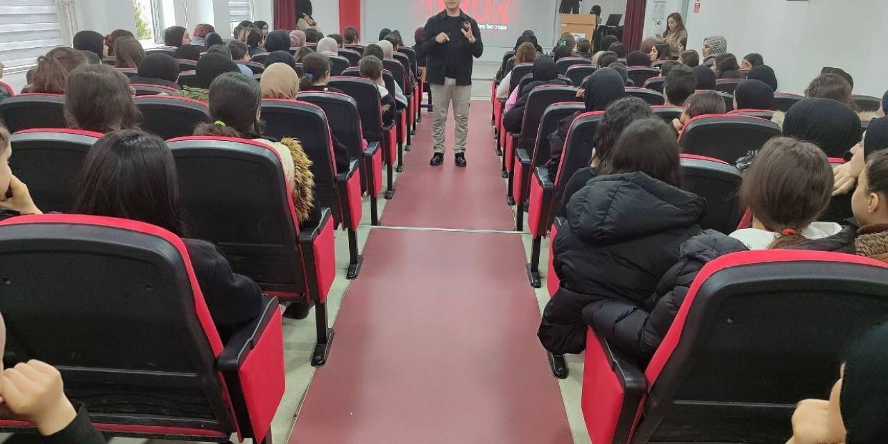 Adana’da Öğrencilere Terör Uyarısı