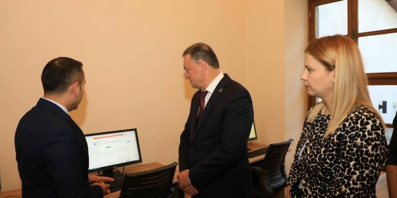 Enkazdan Çıkarılan Ve Geçmişe Işık Tutan Tarihi Eserler Türk Tarih Kurumu’na Emanet Edildi